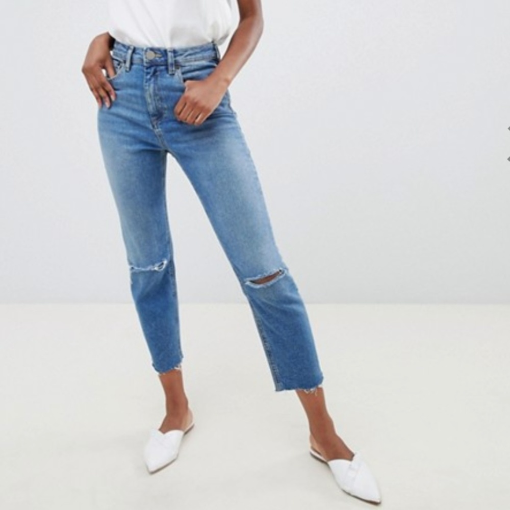 ASOS- PETITE FARLEIGH MOM JEANS-NWOT